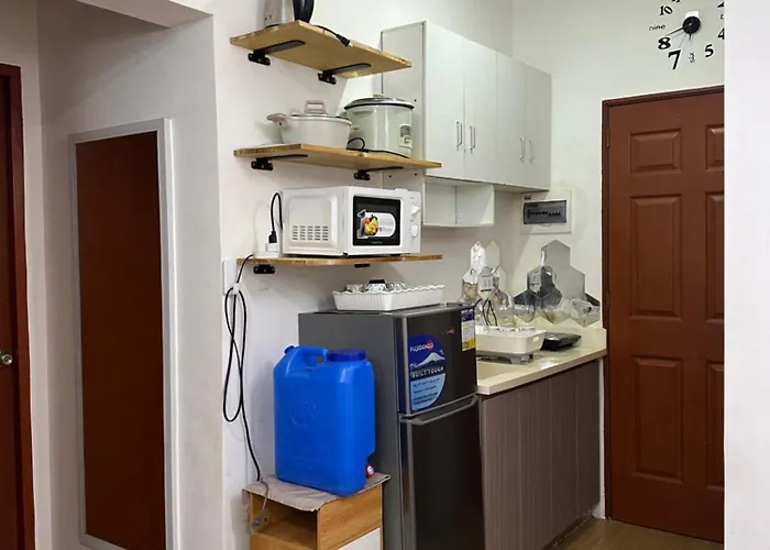 Bayanihan Flats 2 3*